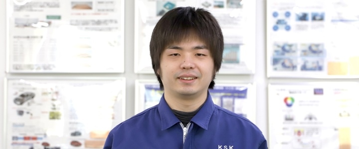 先輩社員写真3